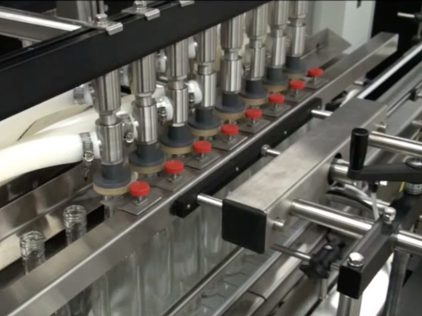 Distilled Spirits & Wine Bottling Line full