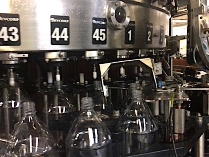 Used Crown Uniblend 45 Valve Filler with 6 Head Capper full